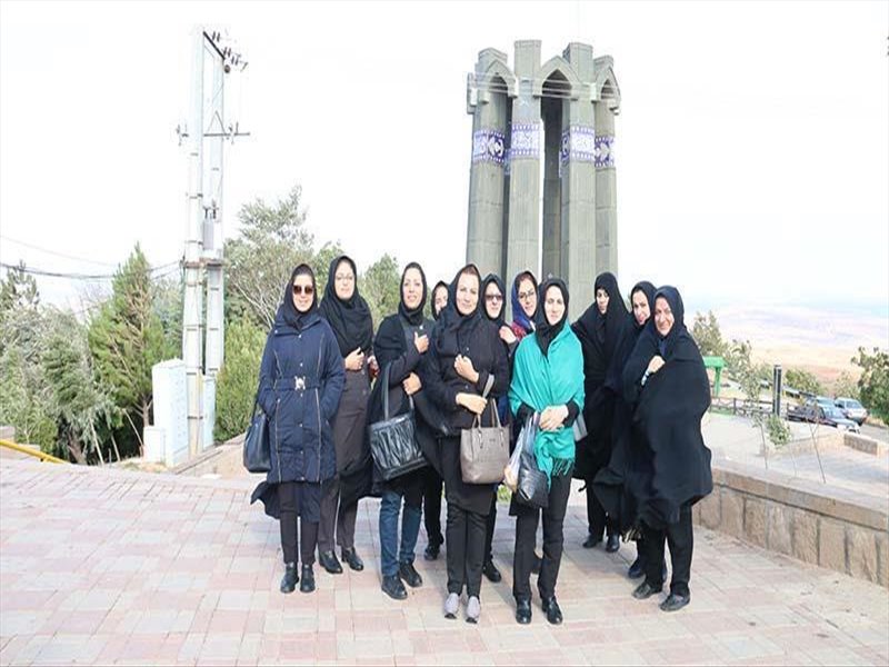 برگزاری زیارت عاشورای خواهران در امامزاده کوه عون بن علی (2)